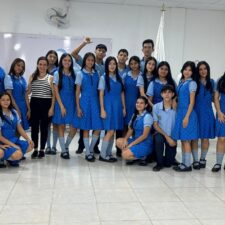 📸 Primera promoción de Técnicos en Sistemas Teleinformáticos presentando con éxito sus proyectos productivos.